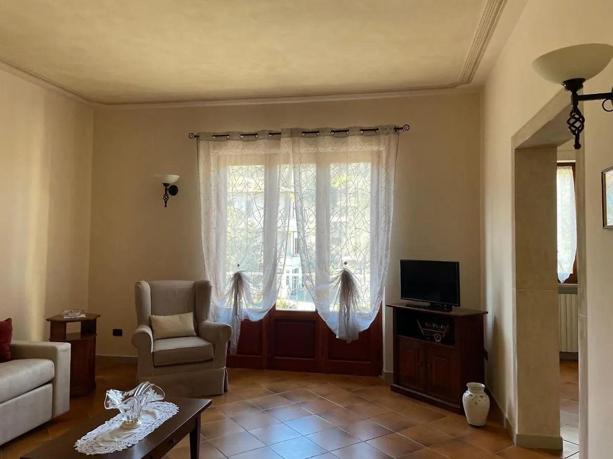 Vila Casa Dani Chianni 0*,  Itálie